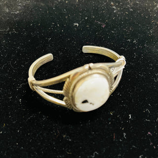 Bracelet White Buffalo Solitare-Miscellaneous - NM-Picayune Cellars & Mercantile