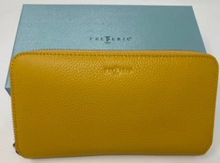 FR 587237 Full-size Zipper Wallet