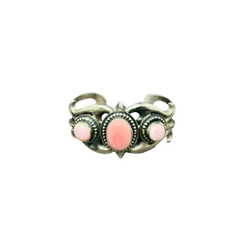 Pink Conch Bracelet With Three Stones