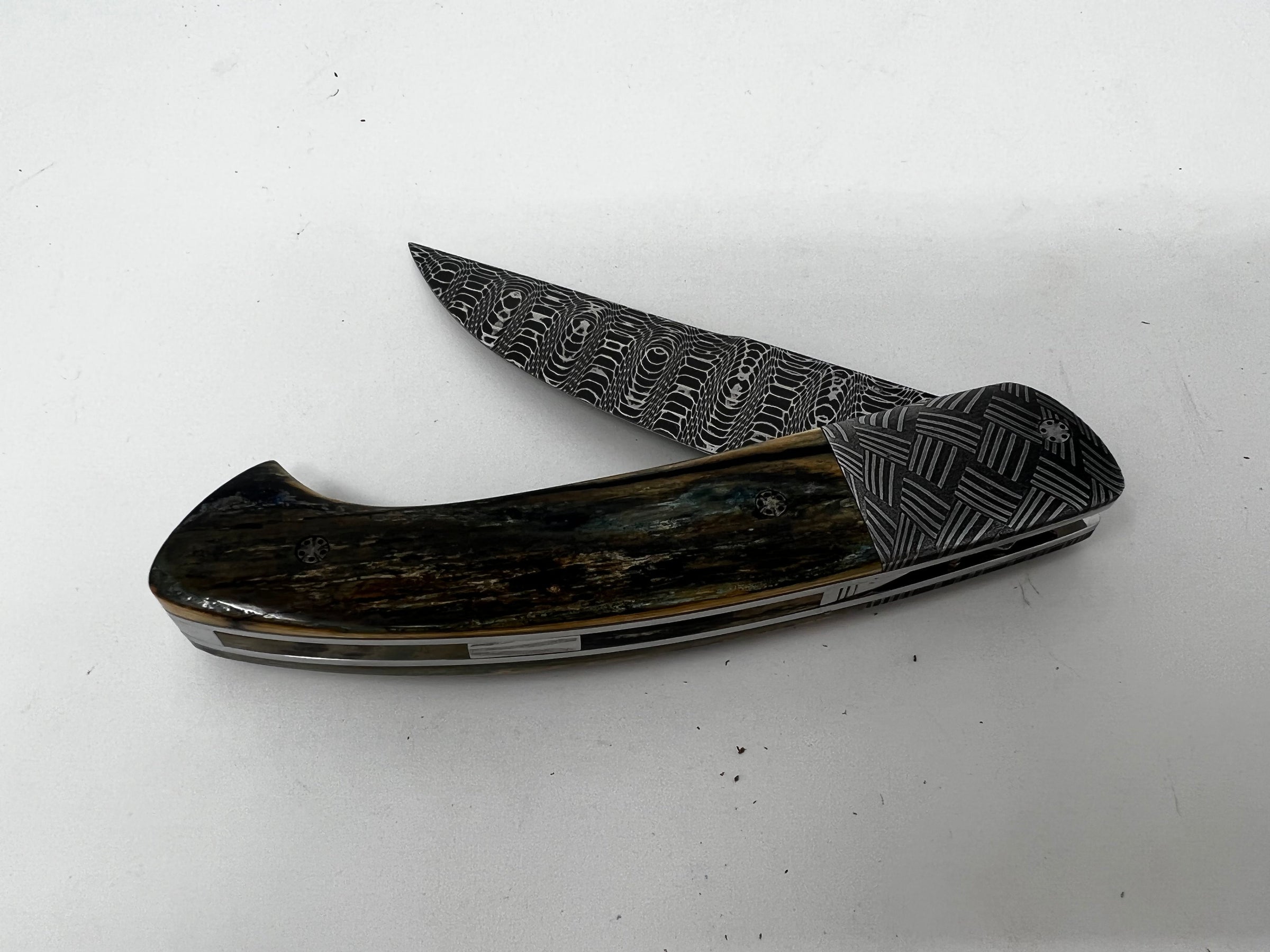 Atelier 1515 INUIT Reindeer Bone Pocket Knife – Picayune Cellars &  Mercantile