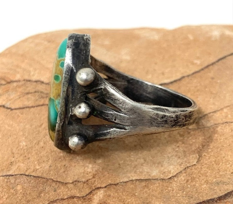 Vintage Silver and Turquoise Oval Ring